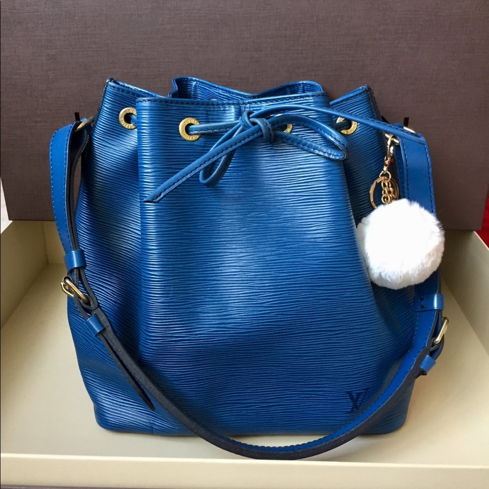 ‼️SOLD‼️LV Toledo Blue Epi Petit Noe Bag - Picture 1 of 16